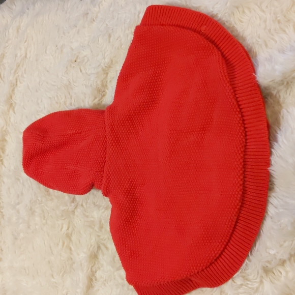 Carter's red cape size 6 months - Picture 12 of 12